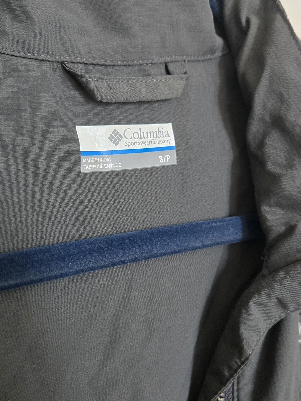 Columbia Gray Lightweight Hooded Utility Vest SPF 50 - Picture 4 of 6